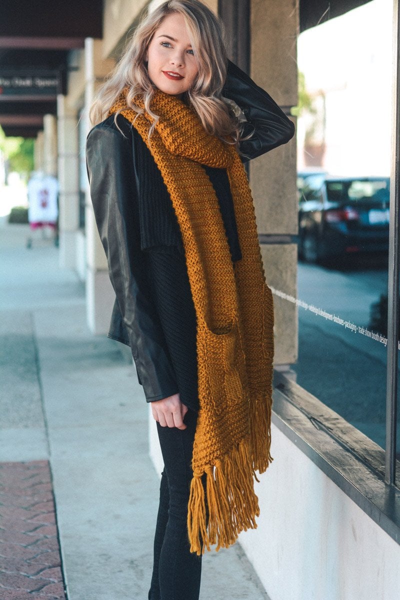 Two Pockets Knitted Scarf, Long Tassel Scarves in Burgundy Red